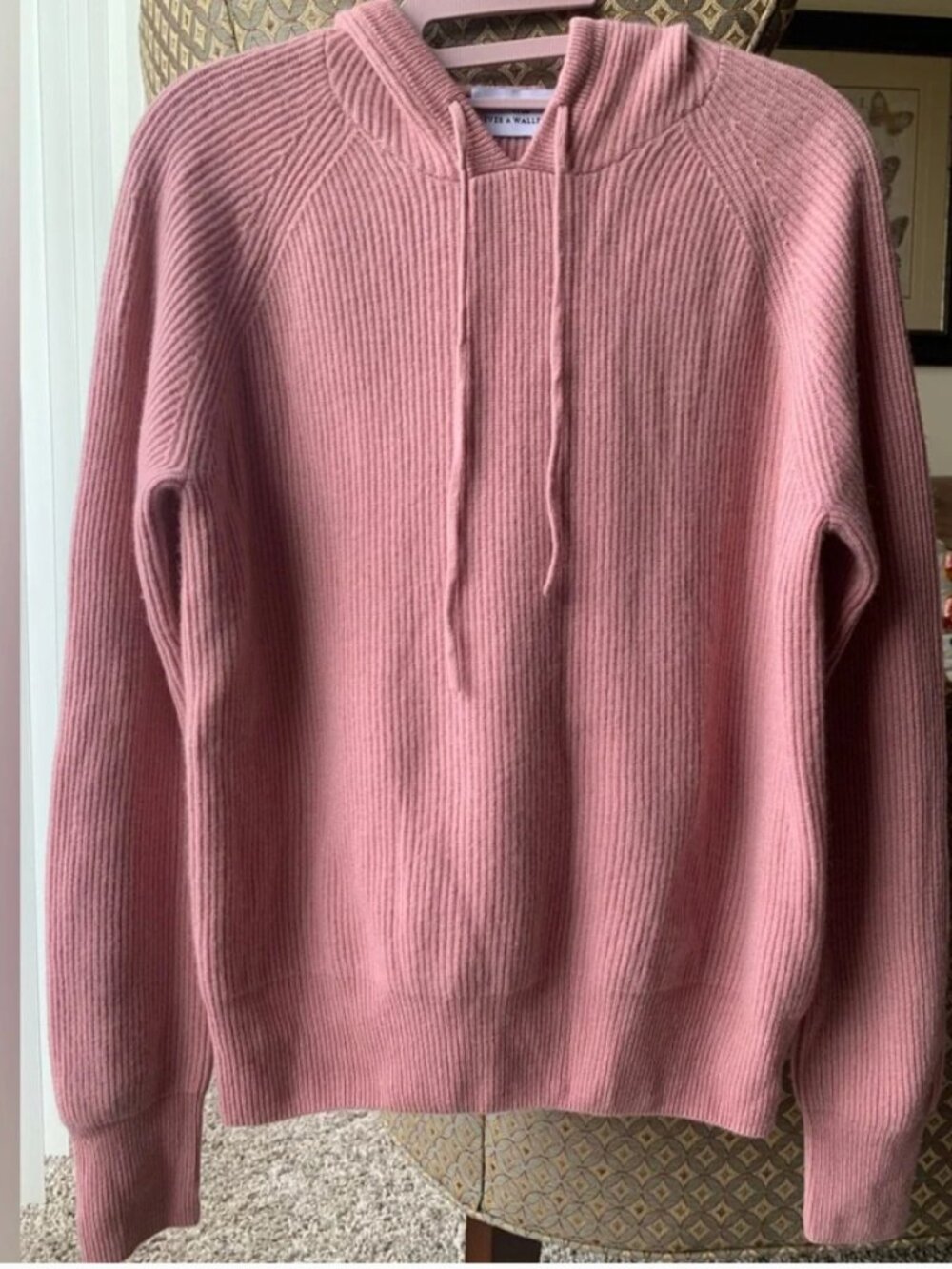 Never A Wallflower - 100% Cashmere Hoodie - Pale Pink - Picture 3 of 4